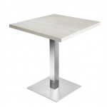 Table de restaurant avec base ronde en fonte avec plateau carré