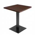 Table de restaurant avec base ronde en fonte avec plateau carré