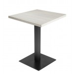 Table de restaurant avec base ronde en fonte avec plateau carré